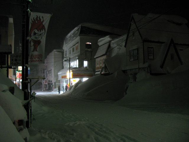 新潟県 雪景色　雪国　豪雪地帯　妙高市 赤倉温泉　夜景